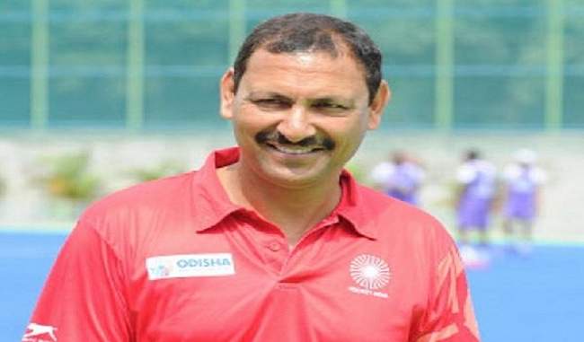 former-hockey-coach-harendra-is-planning-football-coaching