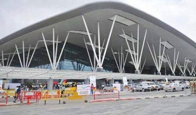 eight-airports-emptied-by-war-apprehension