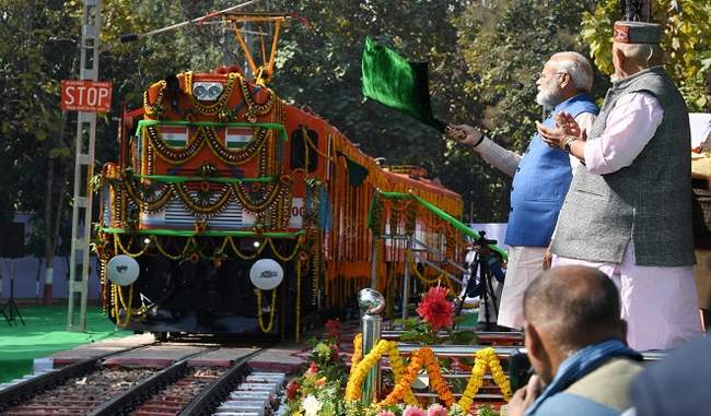first-electric-engine-converted-from-diesel-flagged-off-by-modi