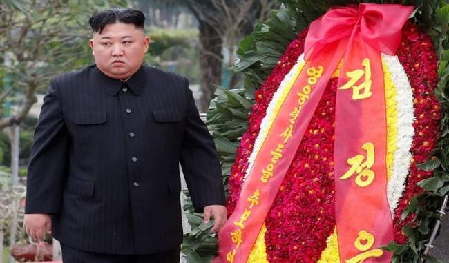 kim-jong-un-paid-tribute-to-ho-chi-minh-during-his-visit-to-vietnam