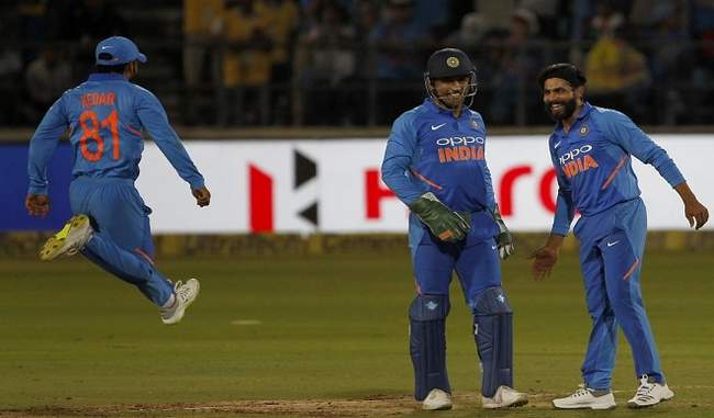 india-to-beat-series-in-dhoni-s-last-match-in-ranchi
