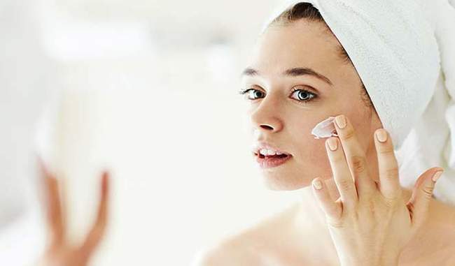 know-the-right-order-to-follow-to-apply-skin-care-product-at-night