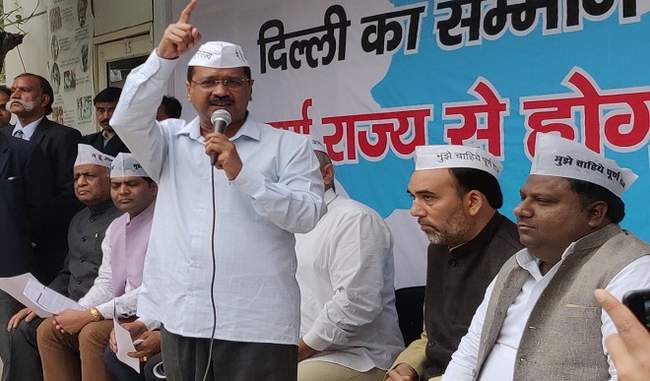 arvind-kejriwal-is-keen-on-bjp-and-congress