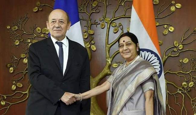 swaraj-talks-with-foreign-minister-of-france