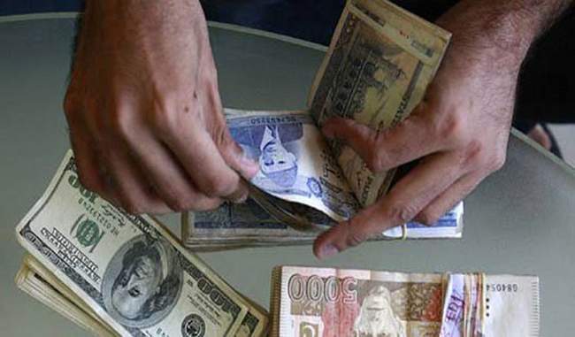 पाकिस्तानियों के विदेश स्थित खातों में 11 अरब डॉलर होने की संभावना
