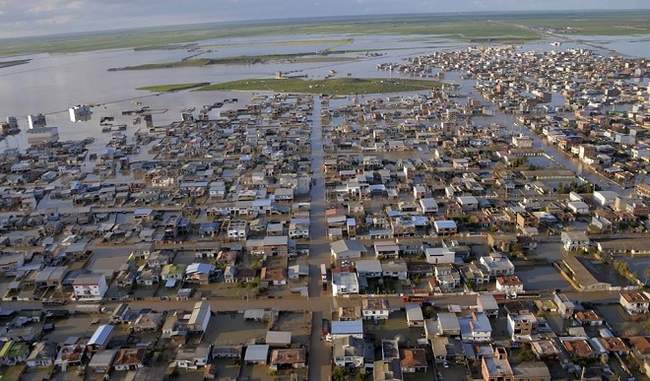 ईरान में बाढ़ से 19 लोगों की मौत, 100 से ज्यादा लोग घायल