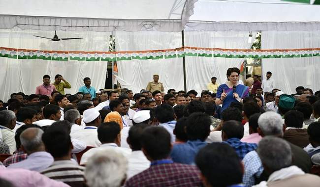 priyanka-said-congress-promises-to-give-rs-72-000-annually-to-poor-families