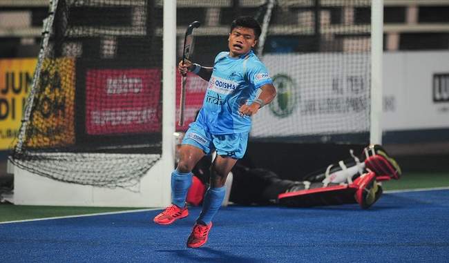 india-defeated-canada-by-7-3-in-final-of-shah-cup-finals