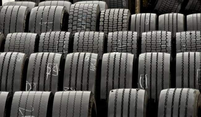 वाणिज्य मंत्रालय ने चीनी टायरों पर आयात शुल्क लगाने की सिफारिश की
