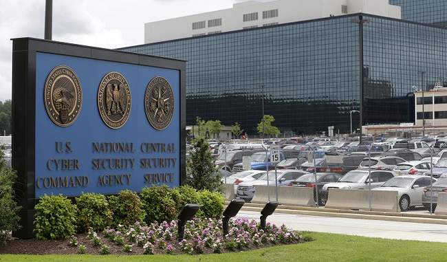 NSA के ठेकेदार ने गोपनीय सूचनाएं हासिल करने का गुनाह कबूला