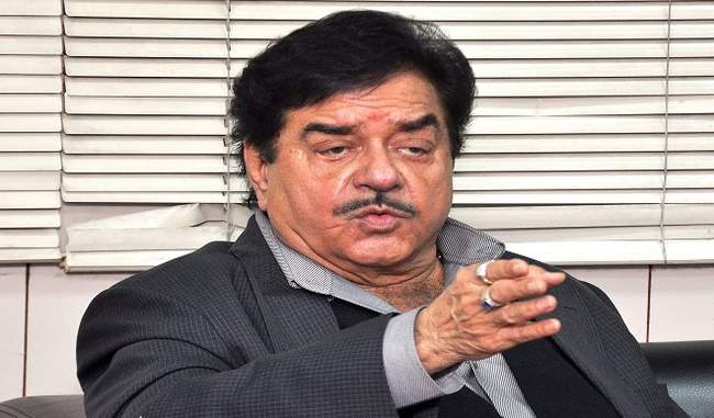 due-to-the-disappearance-of-documents-related-to-rafale-it-is-a-matter-of-great-shame-says-shatrughan