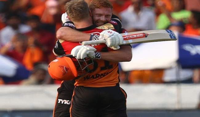 sunrisers-beat-rcb-by-118-runs-by-centuries-of-bayerna-and-warner