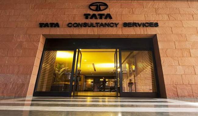 tcs-s-fourth-quarter-net-profit-jumped-17-7-to-rs-8-126-crore