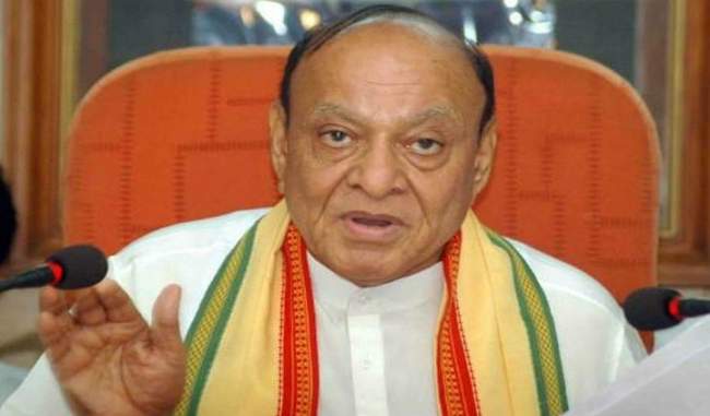 congress-candidate-vaghela-has-done-support-said-bjp-will-not-get-272-seats