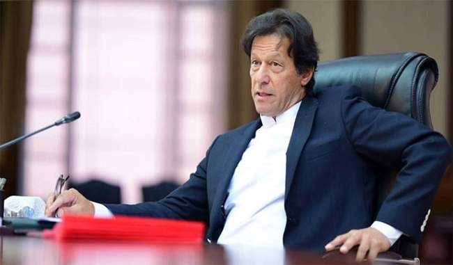 imran-khan-made-changes-in-the-cabinet-amid-growing-criticism-of-government-s-performance