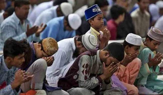 muslim-community-prayed-for-peace-between-sri-lanka