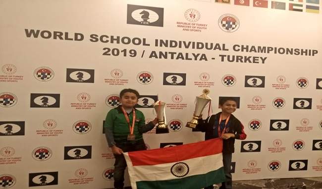 aarush-dolas-and-navan-khandadiya-shines-in-world-schools-chess-championship-2019