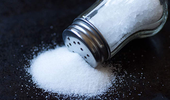 tricks-to-reduce-salt-in-diet-in-hindi