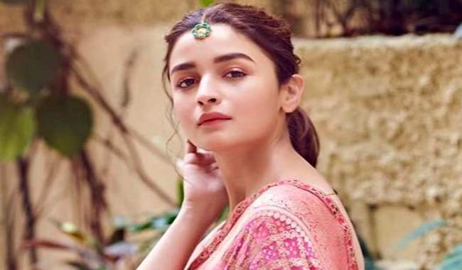 was-never-too-confident-to-be-part-of-bhansali-rajamoulis-films-says-alia-bhatt