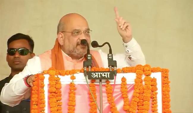 congress-trying-to-defame-hindus-by-giving-them-terror-tag-says-amit-shah