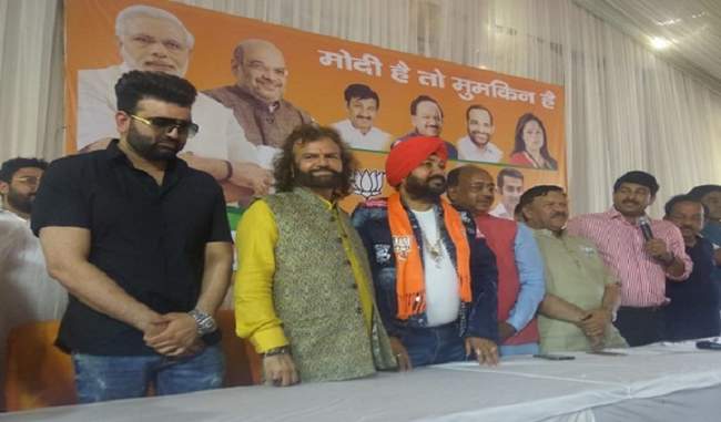hansraj-hans-joined-samadhi-in-bjp-can-contest-from-punjab