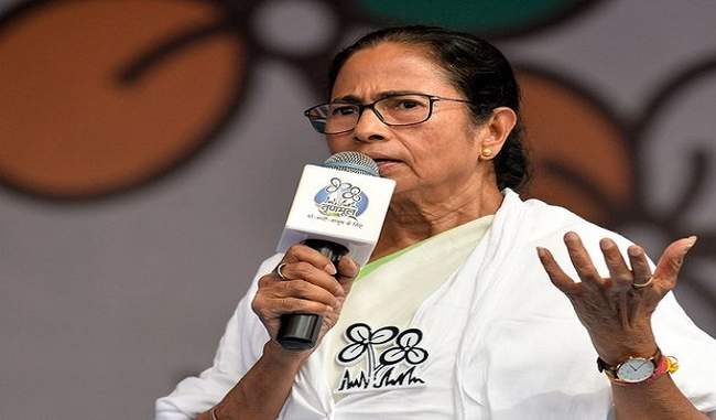 modi-s-promise-to-bring-good-days-is-fake-and-hollow-mamta