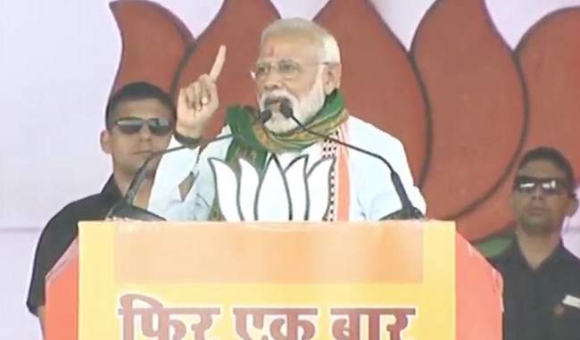 congress-left-will-stoop-to-any-level-to-oust-me-says-pm-modi