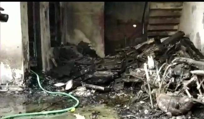 5-killed-including-six-months-baby-cylinder-fire-in-indira-nagar