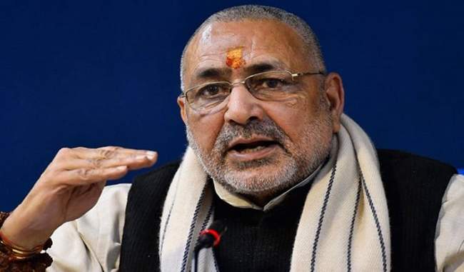election-commission-should-put-a-ban-on-burqa-in-elections-giriraj