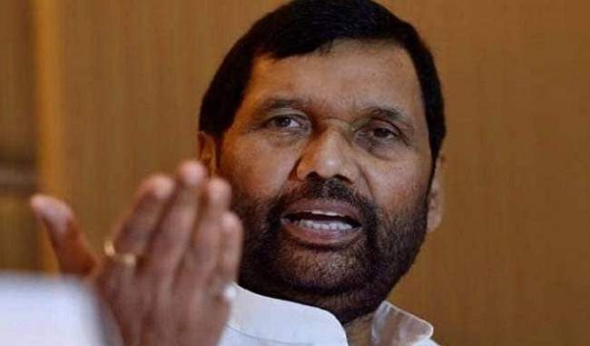 party-president-is-dreaming-of-becoming-pm-who-has-not-a-single-mp-paswan