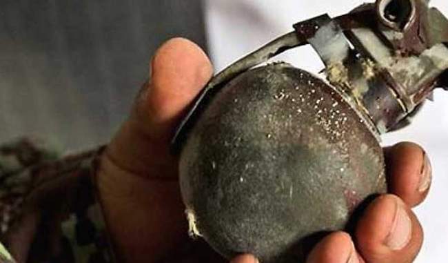 grenade-attack-on-polling-station-in-pulwama