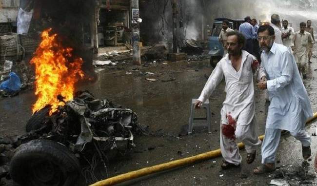 three-people-died-in-a-blast-outside-the-religious-site-in-pakistan