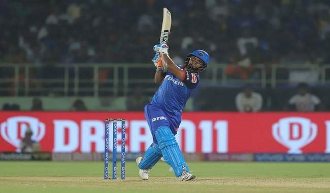 you-cannot-curtail-natural-instincts-of-a-player-like-rishabh-pant-praveen-amre