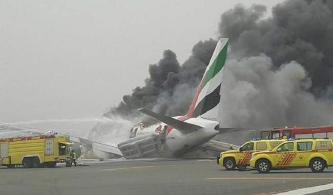 four-dead-in-small-plane-crash-near-dubai-airport