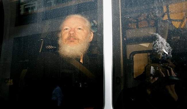 julian-assange-sweden-files-request-for-arrest-over-rape-allegation