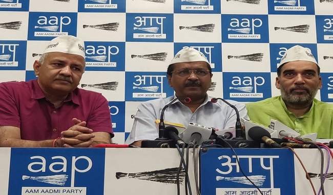 pm-modi-should-answer-our-three-questions-in-today-s-rally-kejriwal