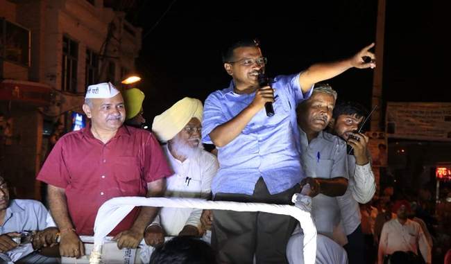 kejriwal-allege-the-election-commission-over-modi-rally