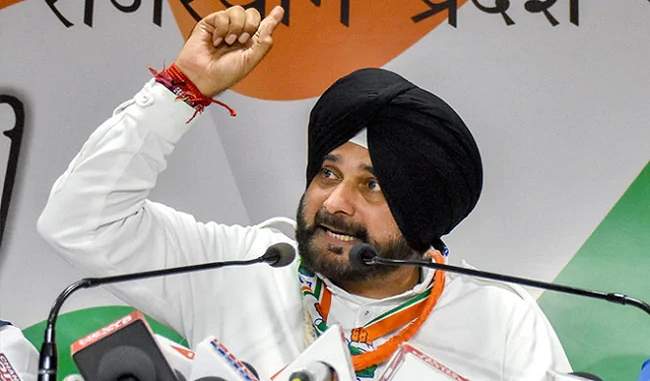 sidhu-annoyed-with-incompetence-of-scripture