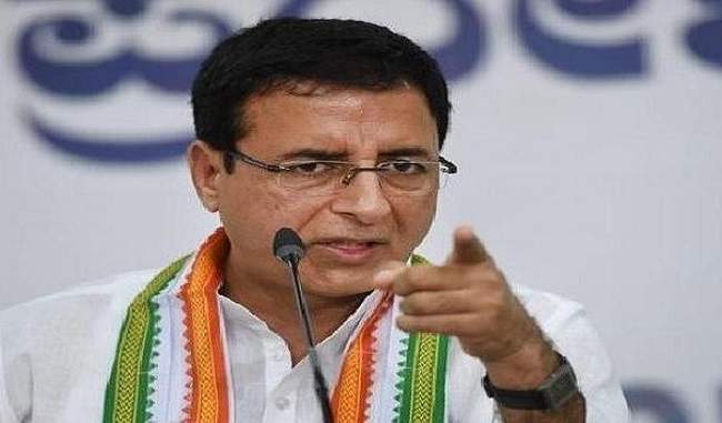 surjewala-target-on-bjp-said-external-display-to-martyr-is-insulted