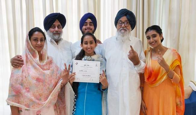 sukhbir-s-daughter-first-time-voter-gets-notice-for-wearing-sad-badge