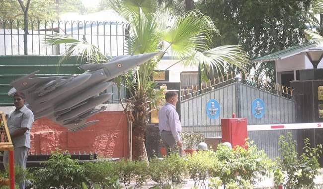 rafale-was-replicated-outside-air-chief-residence