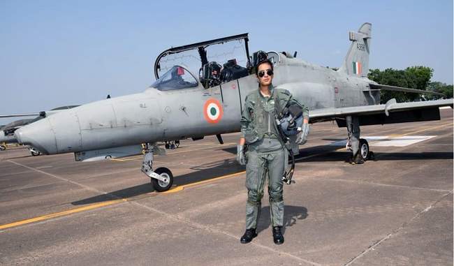 mohana-singh-became-the-first-woman-fighter-pilot