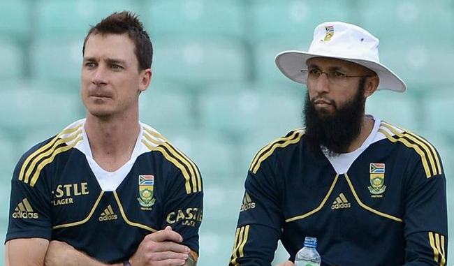 amla-and-steyn-shedding-sweat-on-the-net-before-the-match-against-india