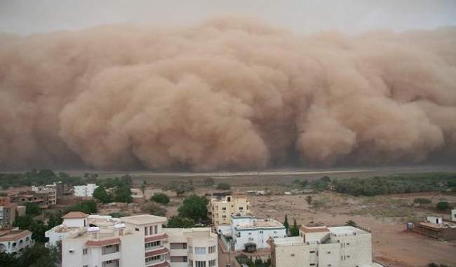 due-to-dust-storm-19-people-die-in-uttar-pradesh