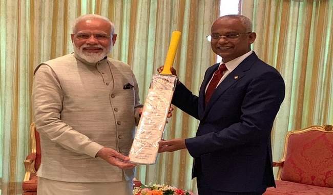 under-cricket-diplomacy-modi-meets-maldivian-president-solih