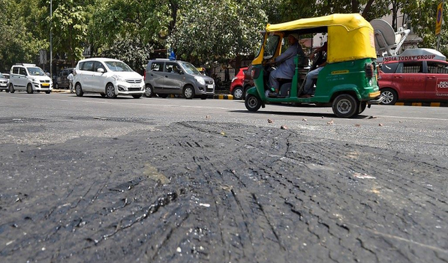 heavy-hail-from-various-parts-of-the-country-the-mercury-hit-48-degree-in-delhi