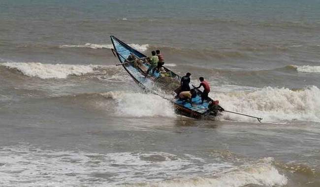 cyclone-vayu-odisha-offered-all-kind-of-help-to-gujarat