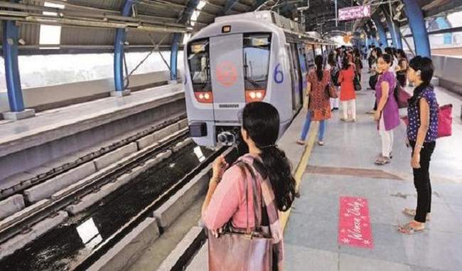 with-pink-token-women-will-travel-free-in-delhi-metro-dmrc-plans-to-send-to-delhi-government