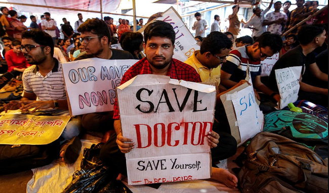 delhi-s-hospital-strike-in-support-of-ima