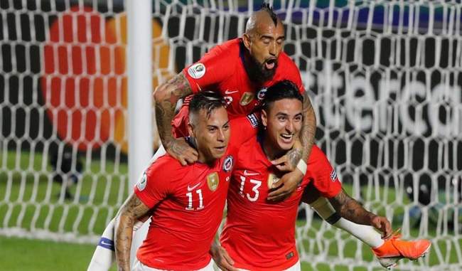 copa-america-chile-beat-japan-4-0-by-two-goals-from-eduardo-vargas